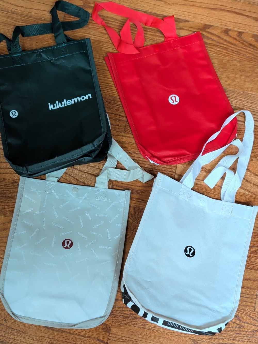 Set Of 4 Small Lululemon Reusable Bags